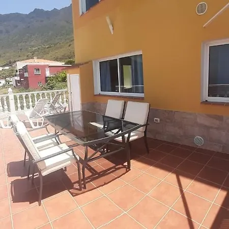 Vista Guapa Frontera